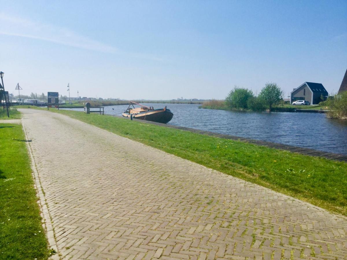Gastenverblijf Villa Buitenplaats Wergea Contactloos Inchecken Naarderburen Extérieur photo