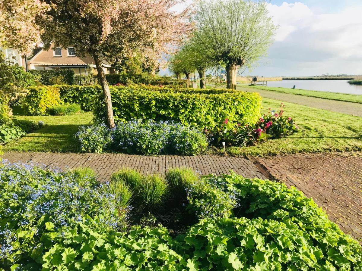 Gastenverblijf Villa Buitenplaats Wergea Contactloos Inchecken Naarderburen Extérieur photo
