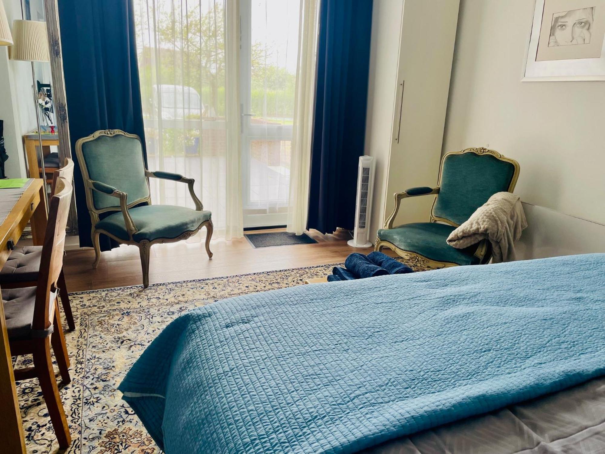 Gastenverblijf Villa Buitenplaats Wergea Contactloos Inchecken Naarderburen Extérieur photo